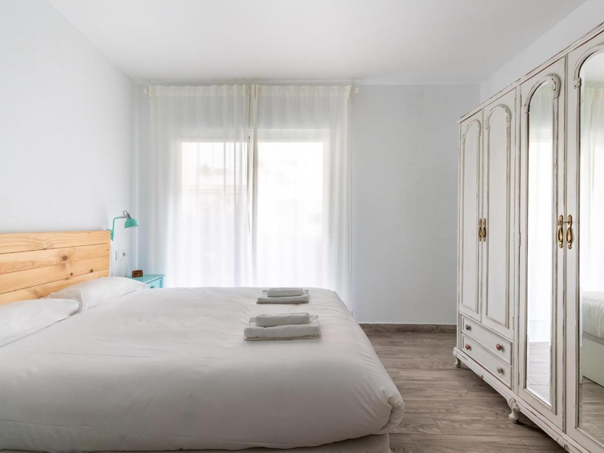Apartamento Holi-Rent Padre Isla Sevilla Exterior foto